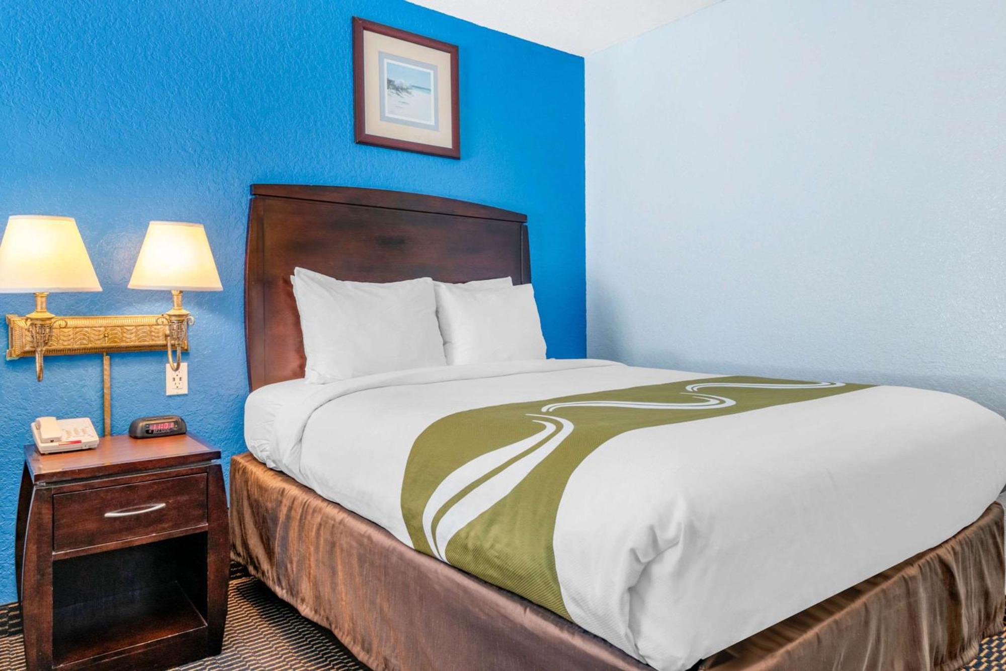 Quality Inn Sarasota North Near Lido Key Beach Екстер'єр фото