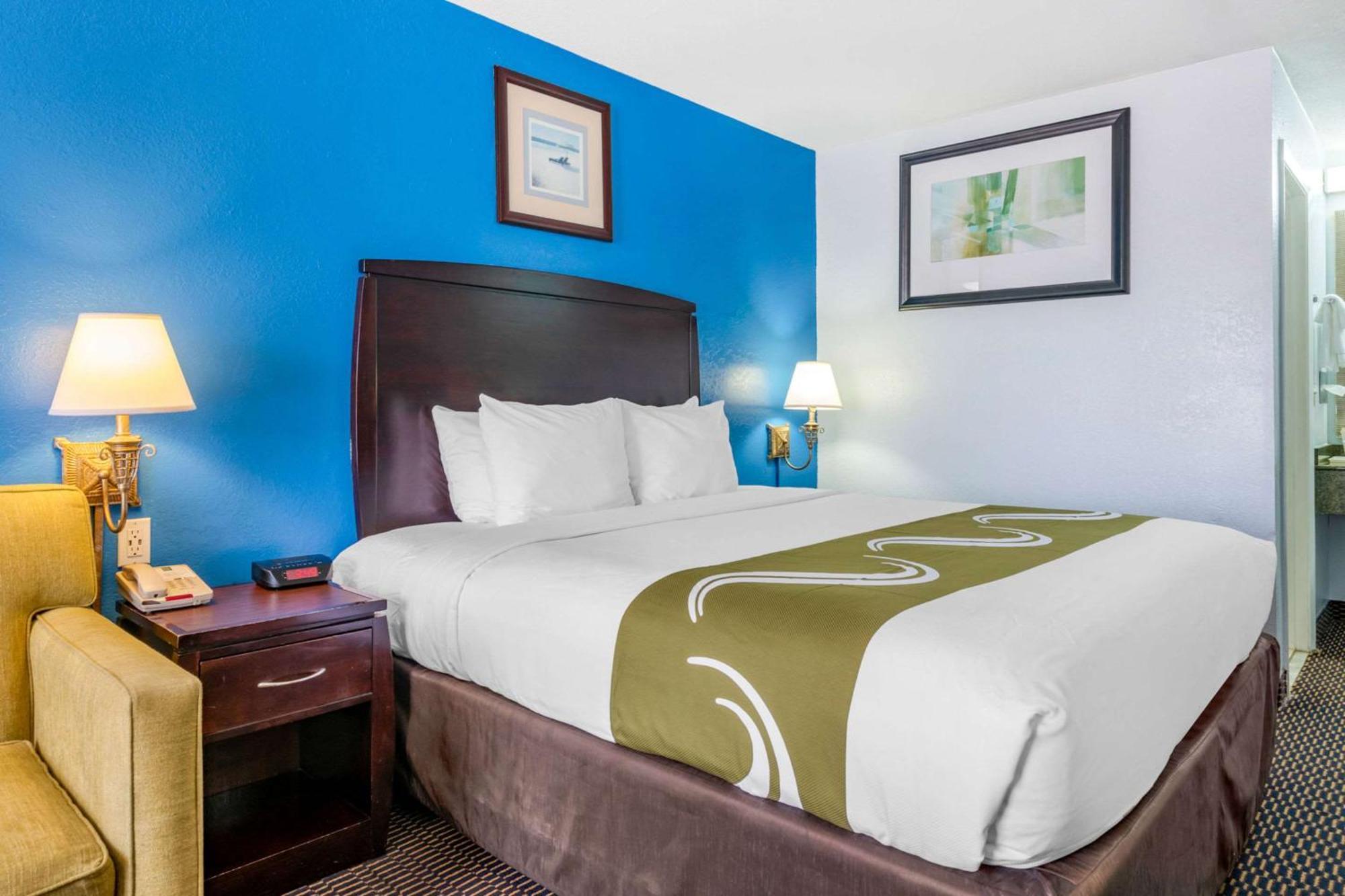 Quality Inn Sarasota North Near Lido Key Beach Екстер'єр фото